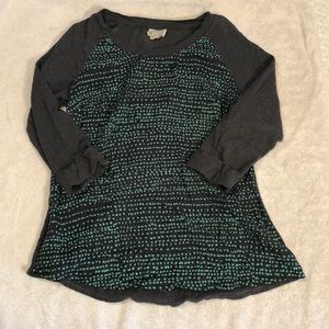 3/4 length sleeve shirt